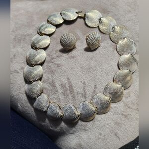Elegant Gold and Silver Shell Jewelry Set Vonge Clip